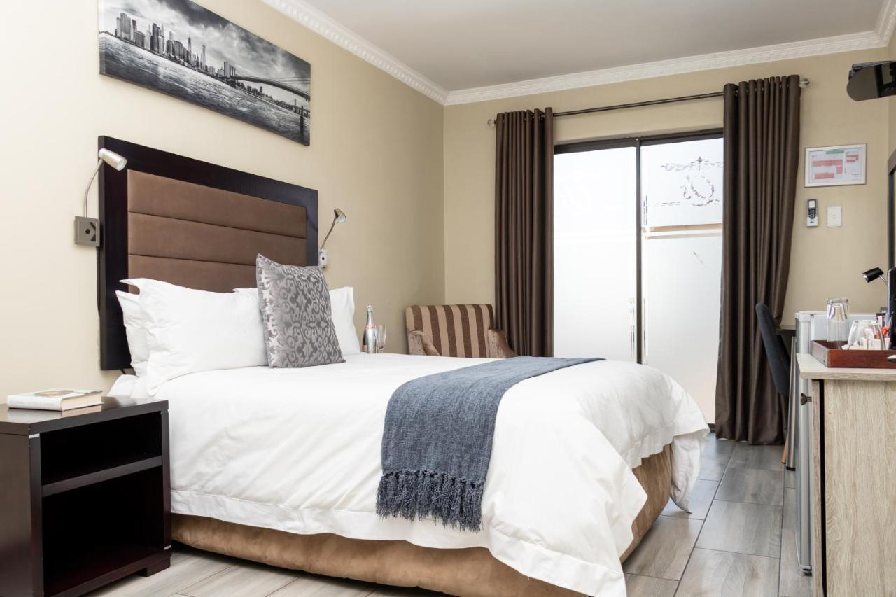 Q'S Boutique Stay Standerton エクステリア 写真
